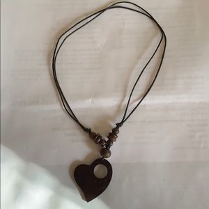 Adjustable length wooden necklace